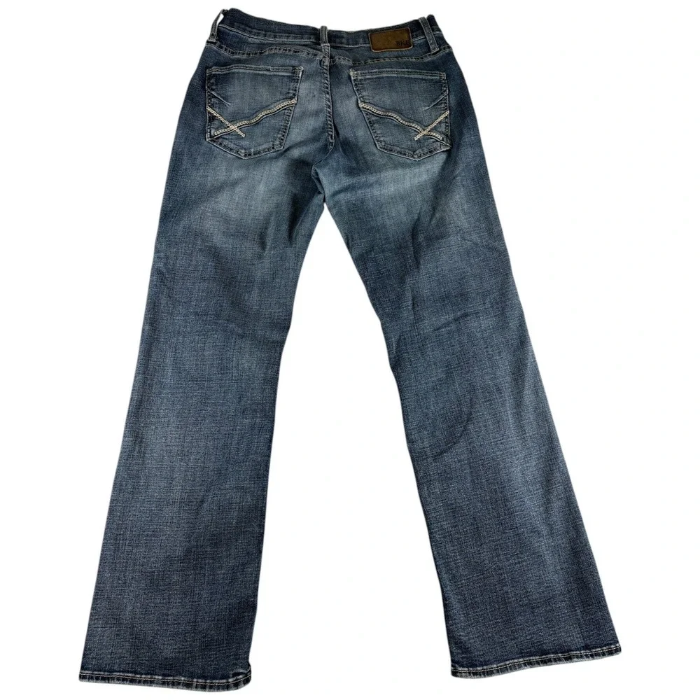 BKE Jake Straight Leg Jeans Mens 32x32 Blue Denim Medium Washed Rugged Stretch